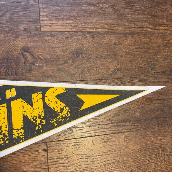 Pittsburgh Penguins flag - Picture 4 of 4